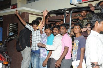 Govindhudu Andari Vaadele Movie Hungama